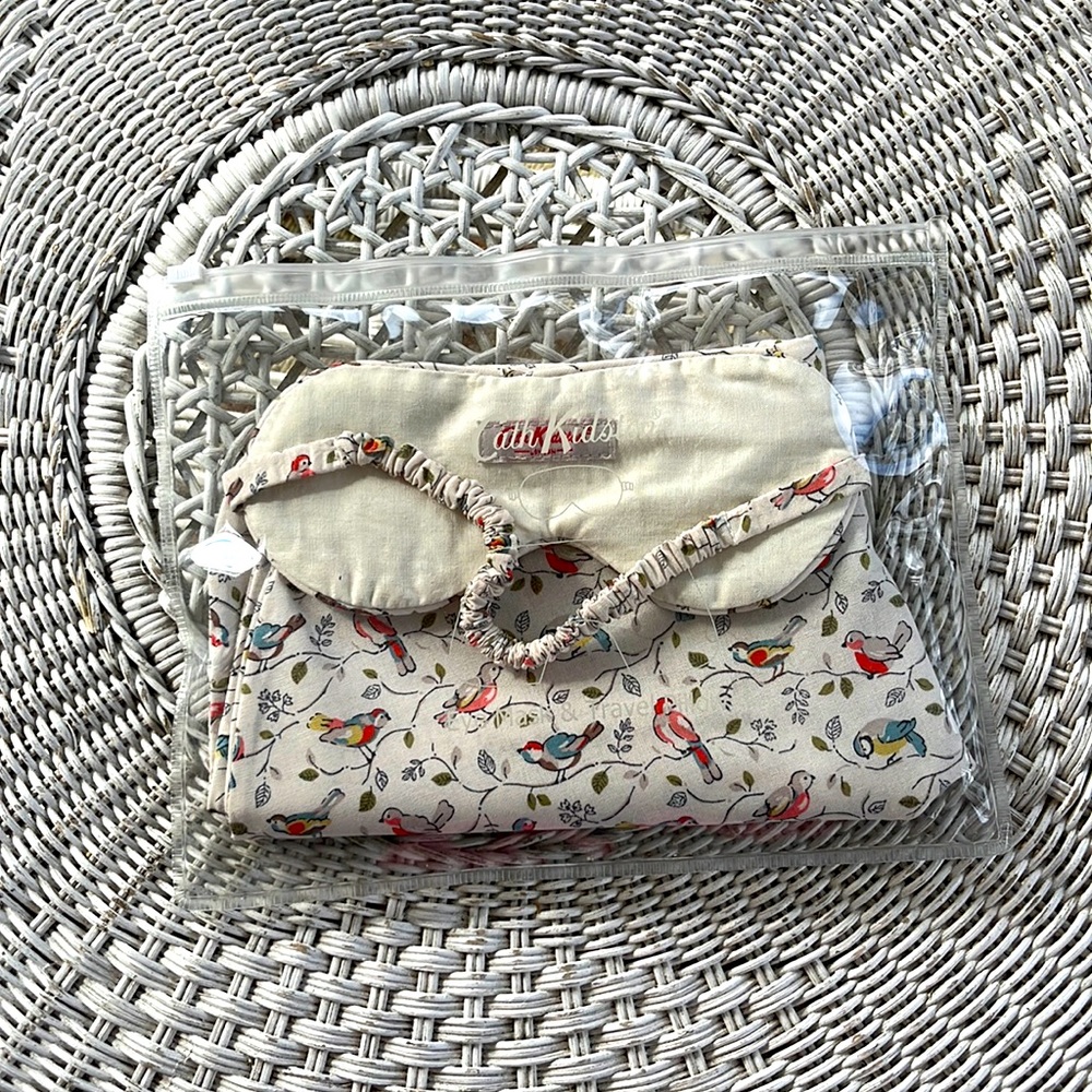 Cath Kidston travel set - eye mask and pillow